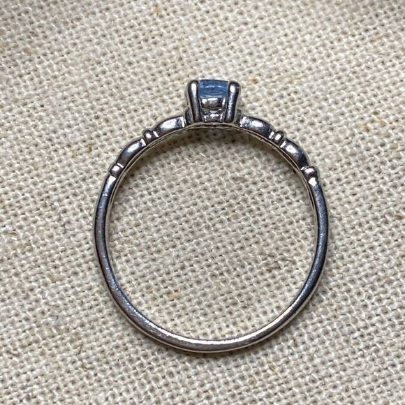 💛 14k White Gold Plated Blue CZ Minimalist Ring - Picture 3 of 6